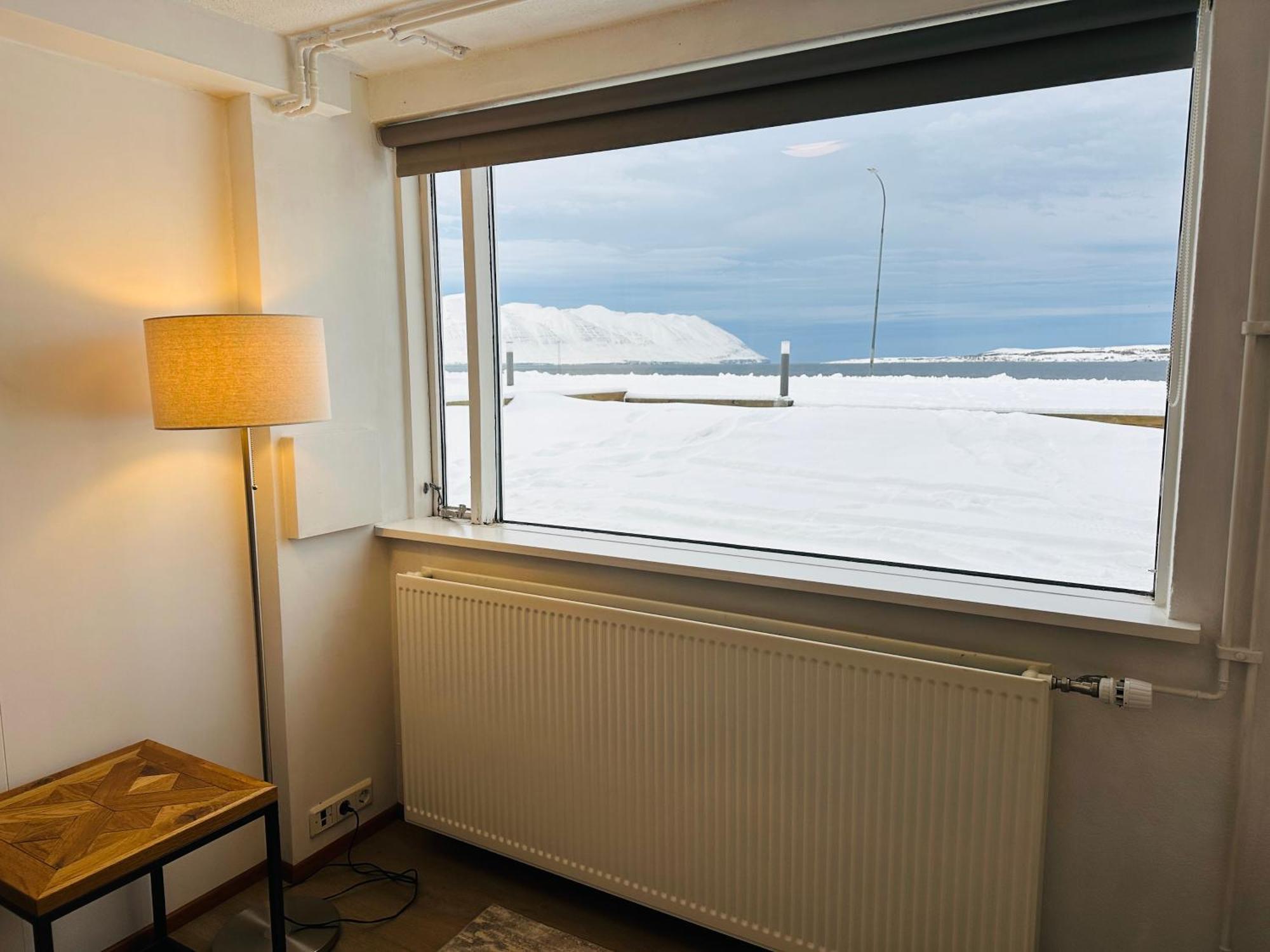 Waterfront Fjord House Otel Arskogssandur Oda fotoğraf